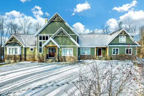 438 Pond View Rd, Petersburgh, NY 12138