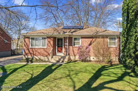 44 Glynn St, Albany, NY 12203