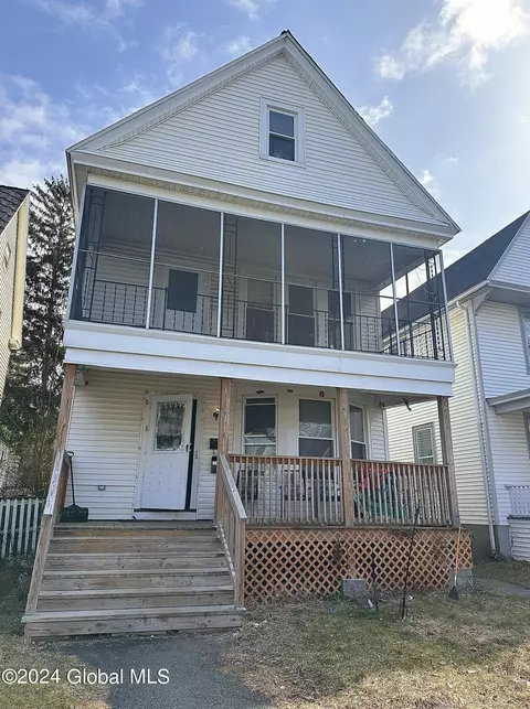194 6th Ave, Troy, NY 12180