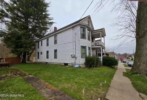 30 William St, Saint Johnsville, NY 13452