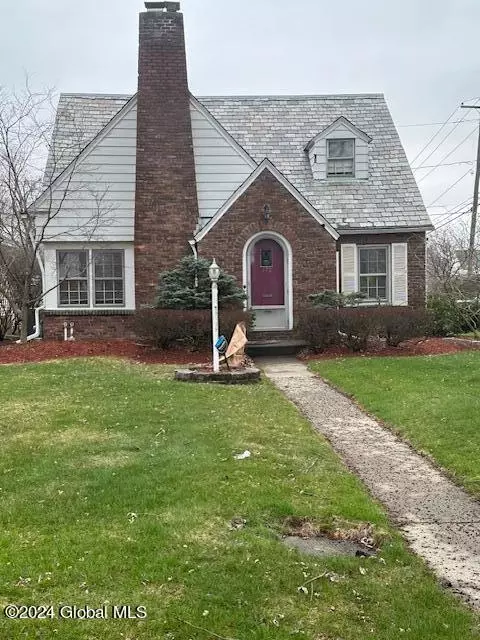 172 Brevator St, Albany, NY 12203