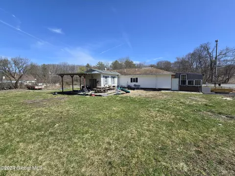 Exterior - 2185 Lenox Rd, Schenectady, NY 12308 photo 5 of 5