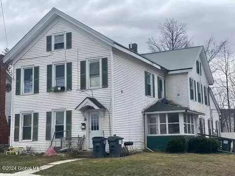 28 First St, Hoosick Falls, NY 12090