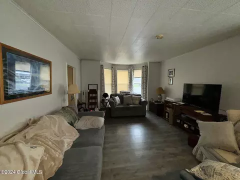Living - 1602 Broadway, Schenectady, NY 12306 photo 3 of 6