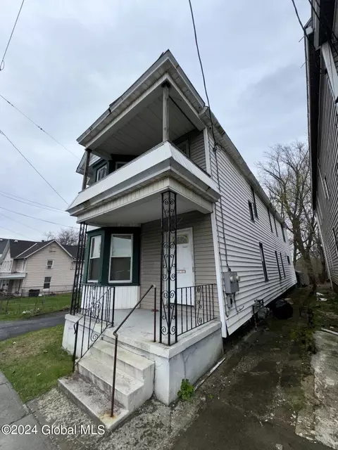 Exterior - 1602 Broadway, Schenectady, NY 12306 photo 3 of 9