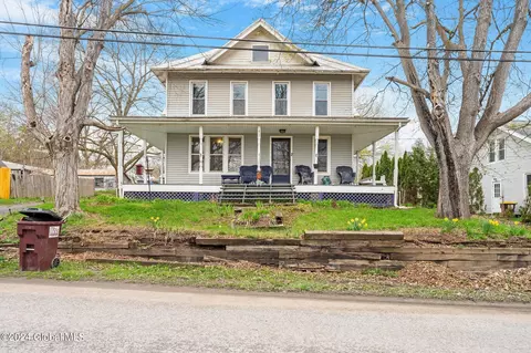 617 Enders Ave, Howes Cave, NY 12092