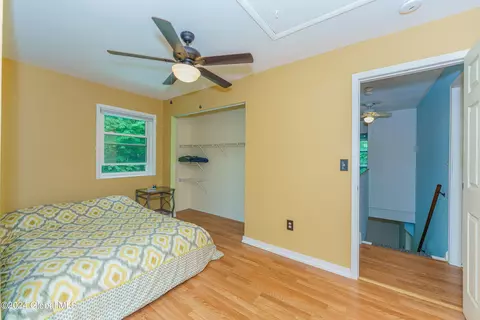 Bedroom - 3162 E Lydius St, Schenectady, NY 12303 photo 4 of 7