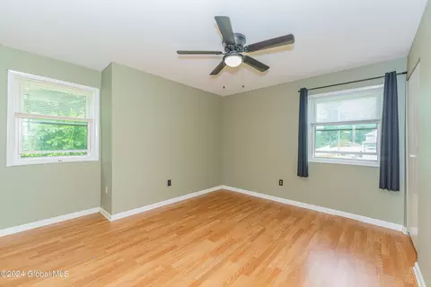Bedroom - 3162 E Lydius St, Schenectady, NY 12303 photo 5 of 7