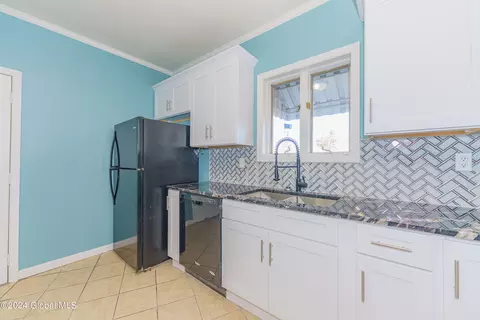 Kitchen - 442 Eleanor St, Schenectady, NY 12306 photo 3 of 3