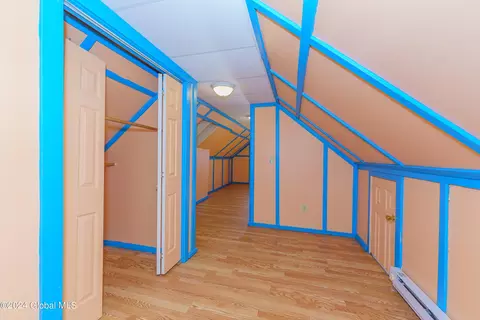 Entry Way - 442 Eleanor St, Schenectady, NY 12306 photo 4 of 5