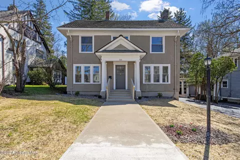 239 Market St, Amsterdam, NY 12010