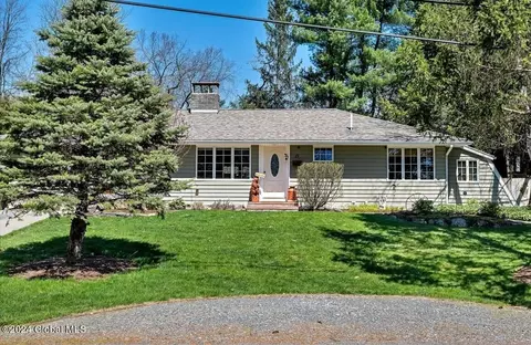 15 Jefferson Ave, Rensselaer, NY 12144