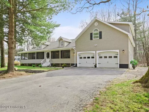 15 French Mdw, Gansevoort, NY 12831