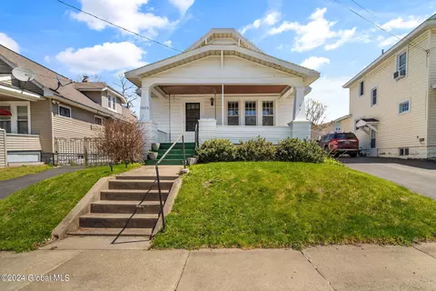 1060 Lexington Ave, Schenectady, NY 12309