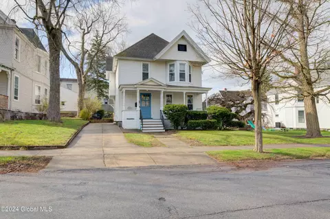 36 Prospect Ave, Gloversville, NY 12078
