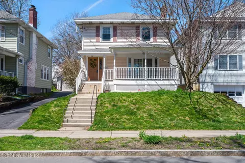 14 Fairlawn Ave, Albany, NY 12203