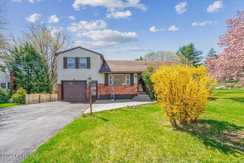 191 Van Buren Rd, Glenville, NY 12302