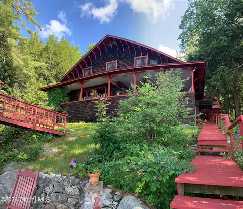 139 Hutchinson Rd, Caroga Lake, NY 12032