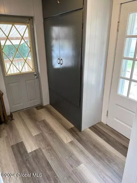 Entry Way - 329 Eleventh St, Schenectady, NY 12306 photo 2 of 3
