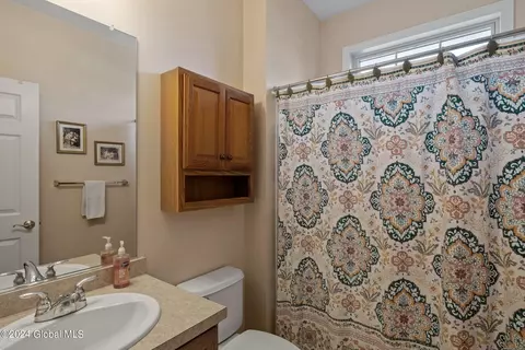 29 Hampton Cir, Mechanicville, NY 12118 photo 23
