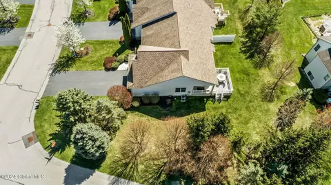 29 Hampton Cir, Mechanicville, NY 12118 photo 38