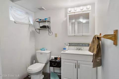 618 Curry Rd, Schenectady, NY 12306 photo 39