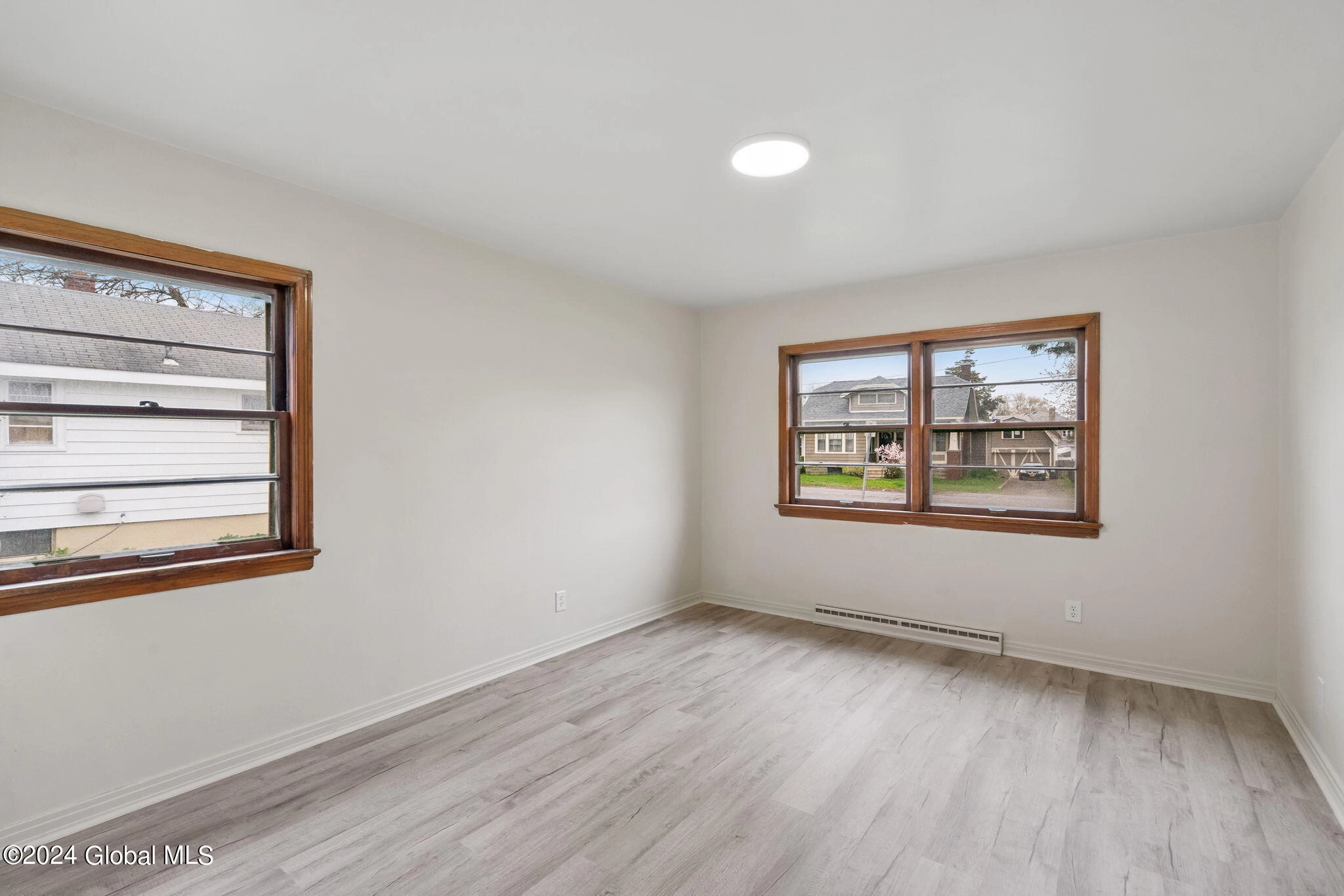 618 Curry Rd, Schenectady, NY 12306 photo 15