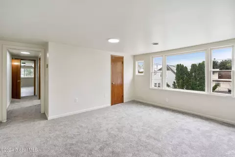 618 Curry Rd, Schenectady, NY 12306 photo 25
