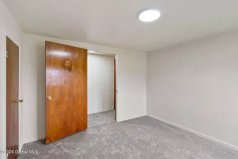 618 Curry Rd, Schenectady, NY 12306 photo 31