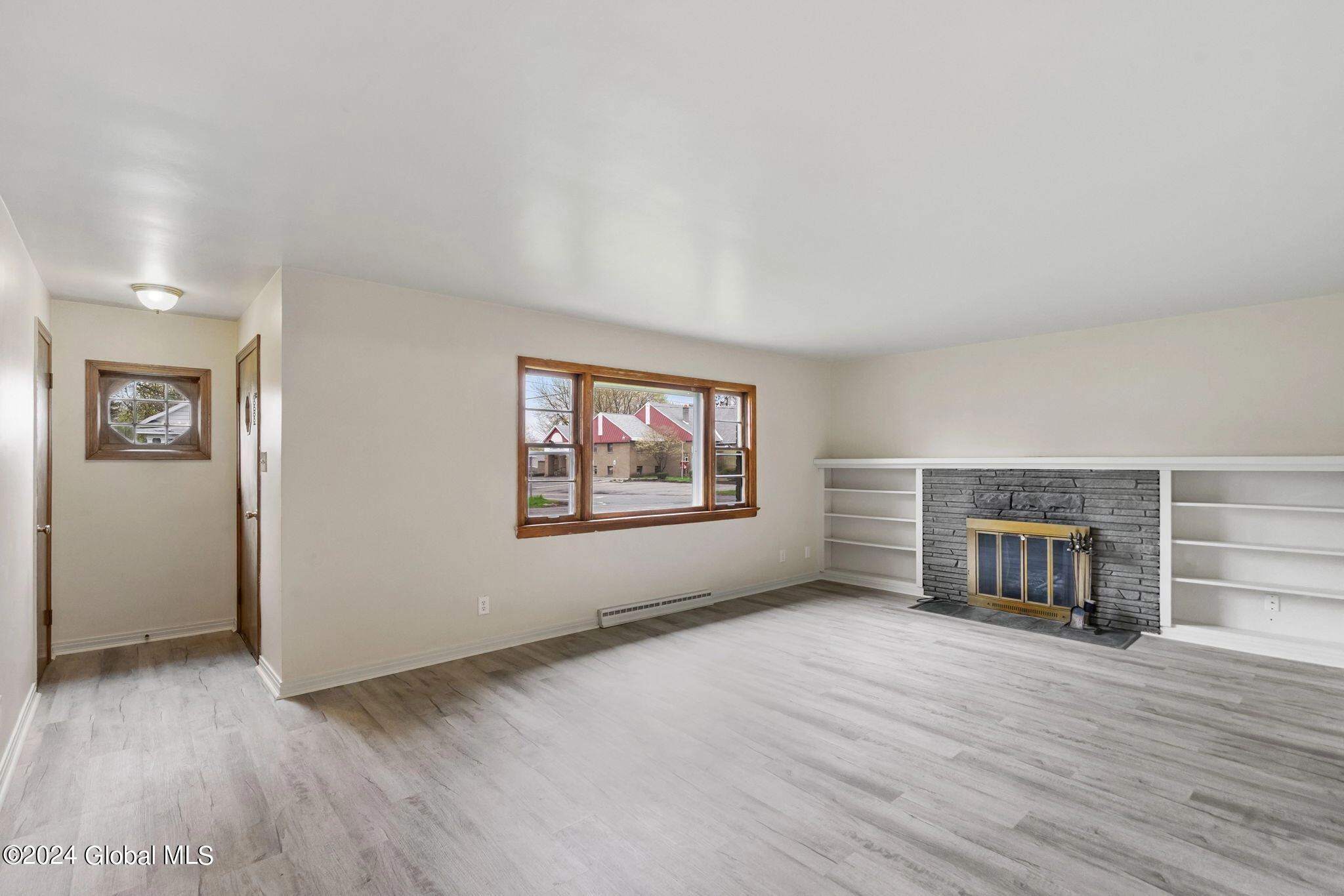 618 Curry Rd, Schenectady, NY 12306 photo 5