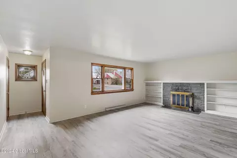 618 Curry Rd, Schenectady, NY 12306 photo 5