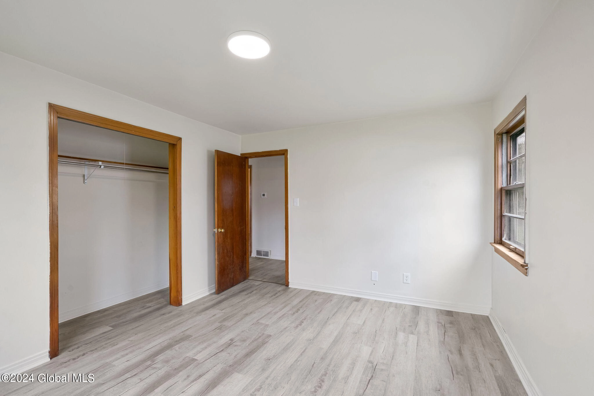 618 Curry Rd, Schenectady, NY 12306 photo 17