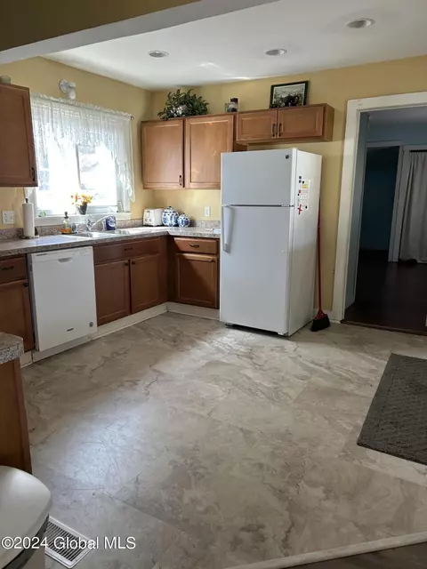 Kitchen - 5 6th St, Corinth, NY 12822 photo 1 of 2
