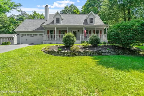 2842 Route 9, Valatie, NY 12184