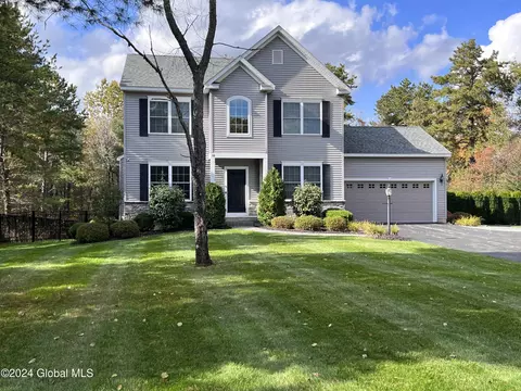88 Burnt Hills Dr, Queensbury, NY 12804
