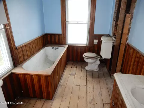 592 3rd Ave, Troy, NY 12182 photo 24