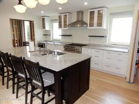 592 3rd Ave, Troy, NY 12182 photo 10