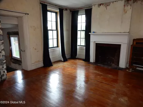 592 3rd Ave, Troy, NY 12182 photo 20