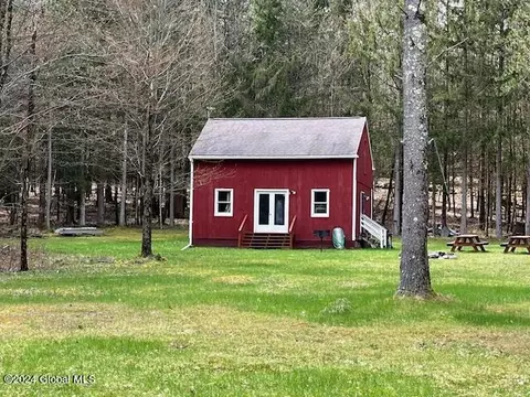 4000 State Route 7, Hoosick Falls, NY 12090