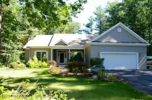 105 Woody Ln, Gloversville, NY 12078