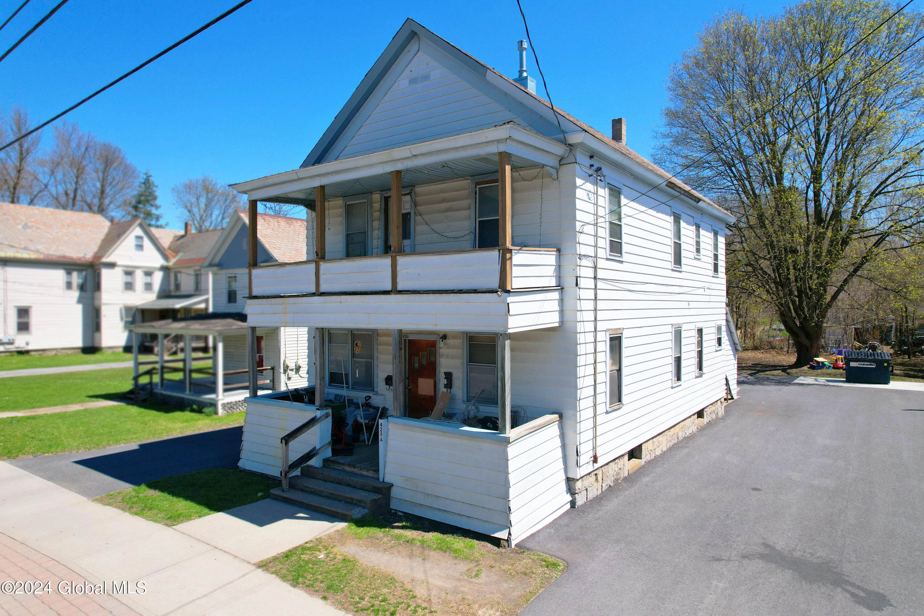 428 Lower Main St  