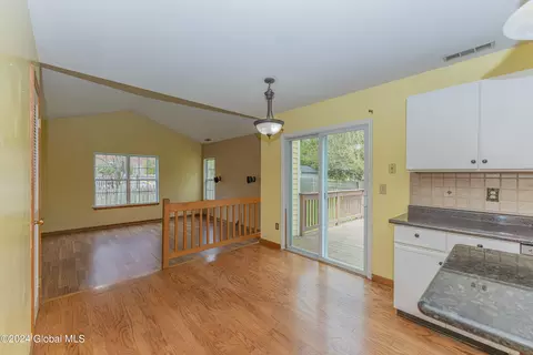 Living - 3 Commons Blvd, Halfmoon, NY 12065 photo 5 of 8