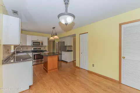 Kitchen - 3 Commons Blvd, Halfmoon, NY 12065 photo 4 of 4