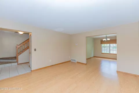 Living - 3 Commons Blvd, Halfmoon, NY 12065 photo 4 of 8