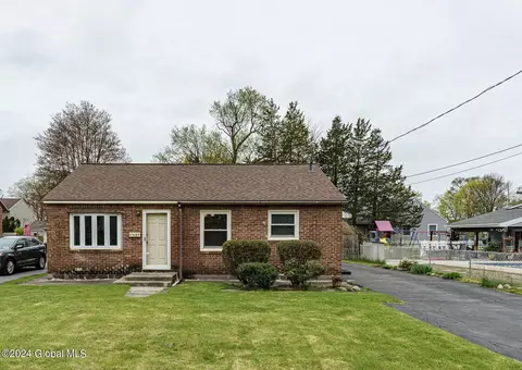 1332 Evergreen Ave, Schenectady, NY 12306