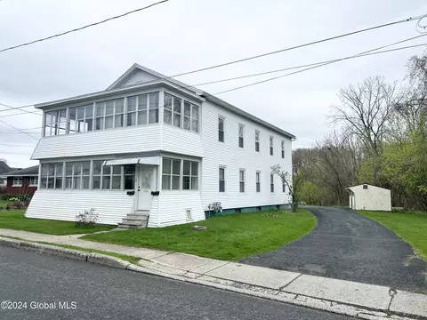 44 Leversee Ave, Cohoes, NY 12047
