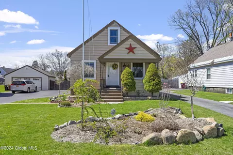 1008 Vinewood Ave, Schenectady, NY 12306