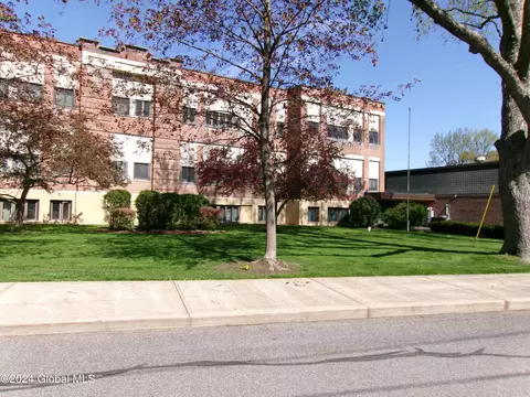 222 S Ten Broeck St #11, Scotia, NY 12302
