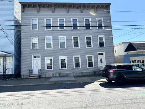 140-142 Congress St, Cohoes, NY 12047
