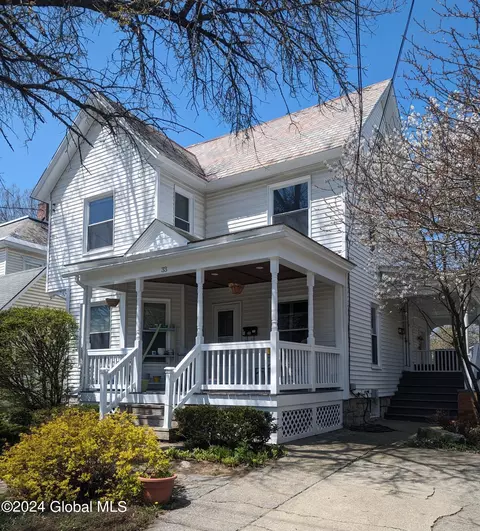 33 Grant Ave, Glens Falls, NY 12801